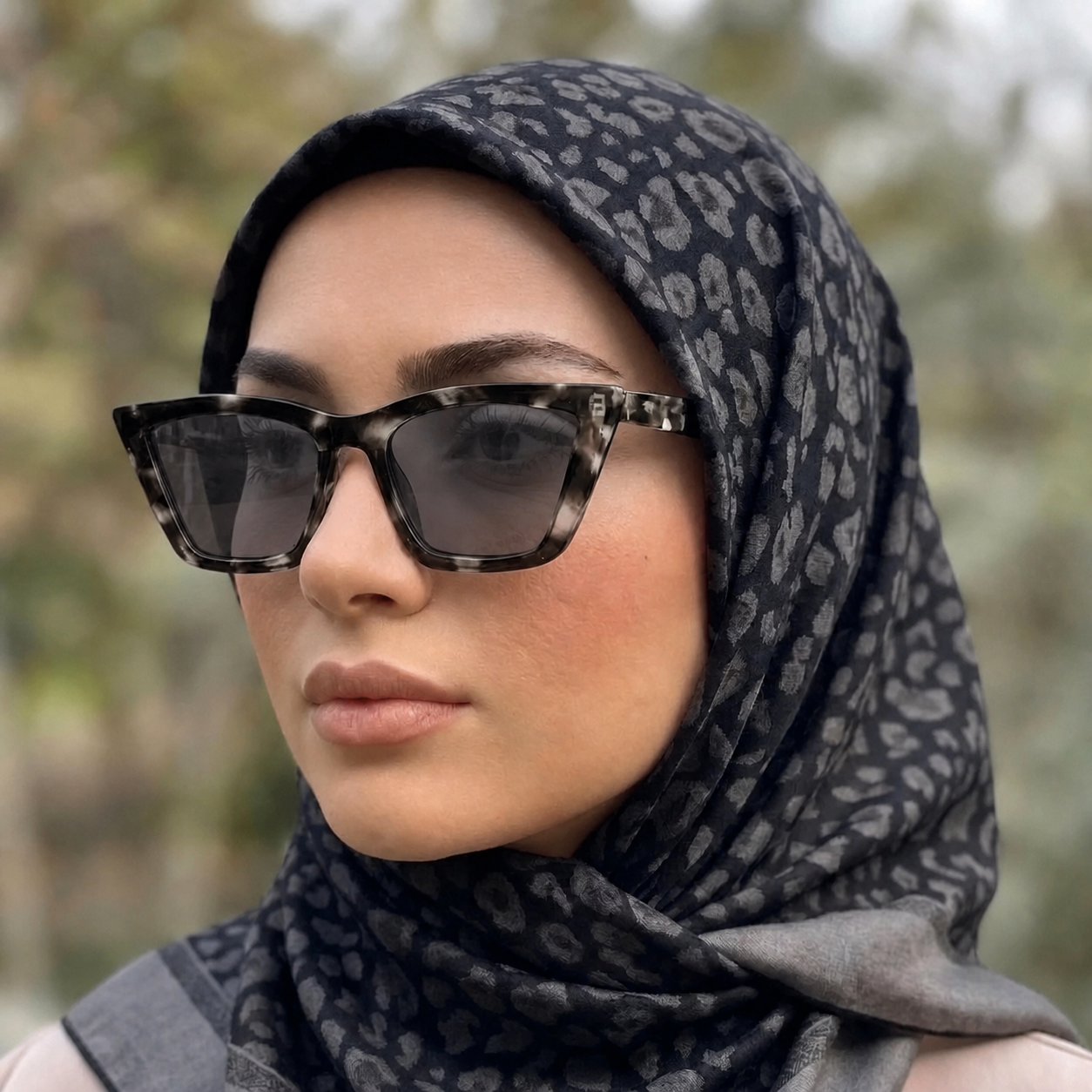 عینک آفتابی زنانه مدل گربه‌ای ای طرح پلنگی